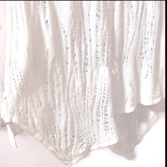 Express Lace Asymmetrical Hem Tunic Knitted 100% Rayon Super Soft White Sweater - Picture 6 of 12